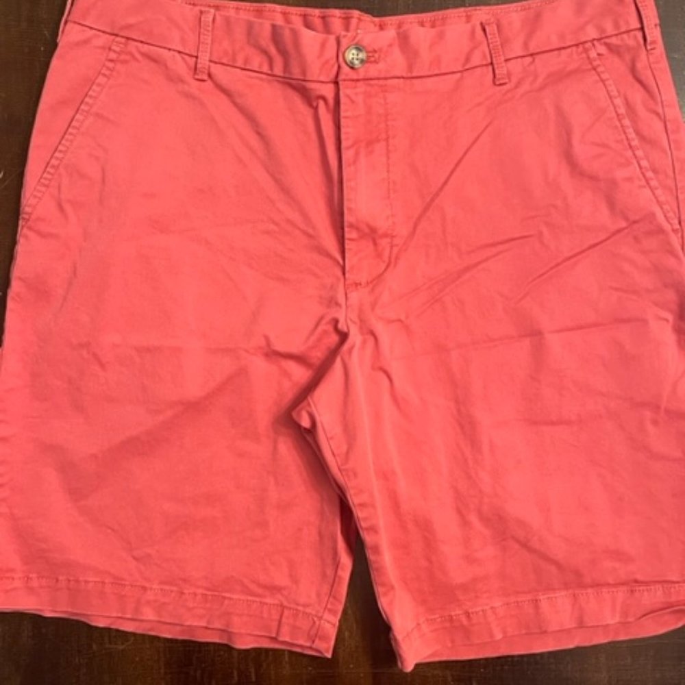Izod Saltwater Flat Front Chino Shorts in Saltwater Red Size 38